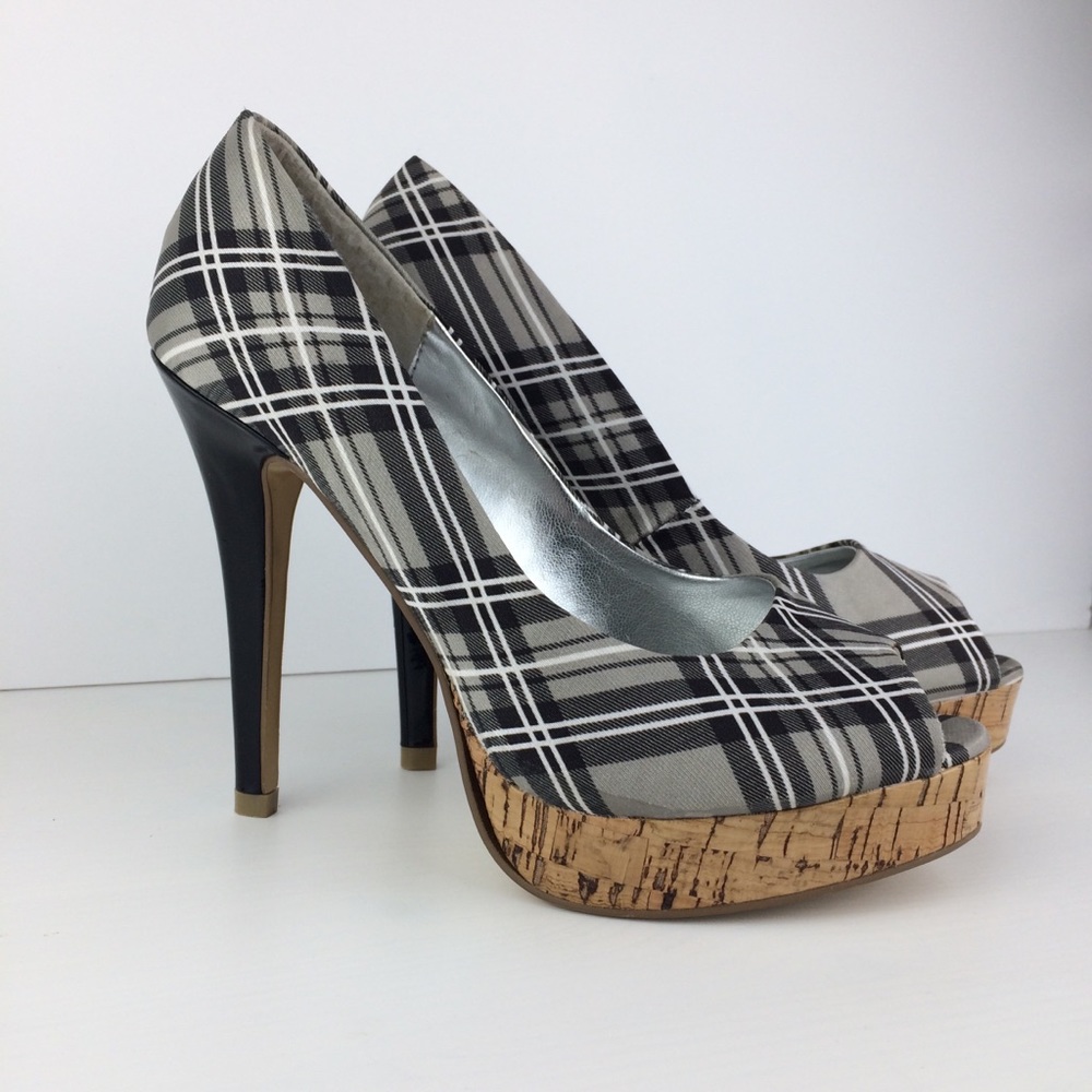 Baby Phat Plaid Printed “Erin” heels!